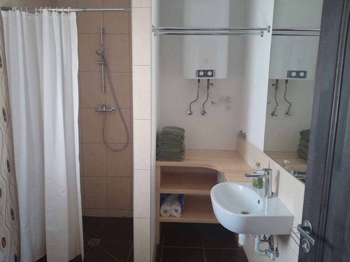Brivdienu Maja Vilcini Bernati Bagian luar foto
